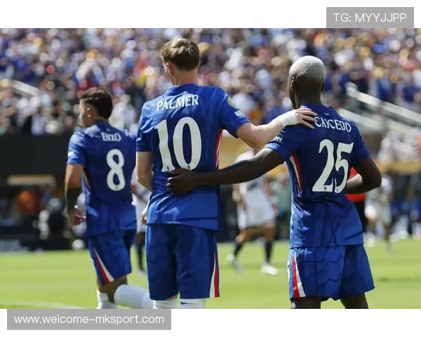 切尔西传接训练：科尔推荐短传渗透加速进攻节奏