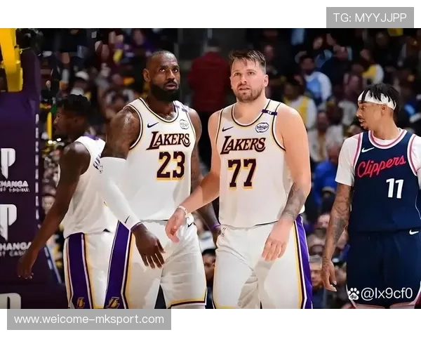 球队16分领先被翻盘，主帅气到拍桌